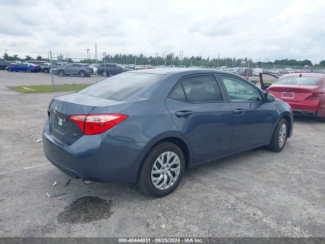Toyota COROLLA LE 2017 5YFBURHE2HP623770 Image 4
