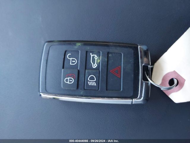 2023 JAGUAR F-PACE SADCT2FU0PA715444 Photo 10