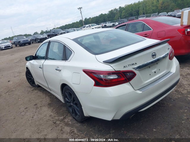 Nissan Altima 2.5 Sr 2017 1N4AL3AP3HC262152 Image 3