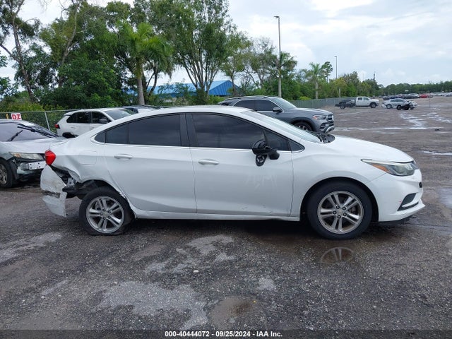 Продажа на аукционе авто 2017 Chevrolet Cruze Lt Auto, vin: 1G1BE5SM7H7168382, номер лота: 40444072