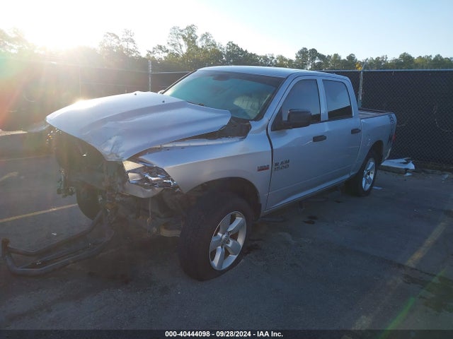 RAM 1500 Express 2015 1C6RR7KTXFS586563 Image 2