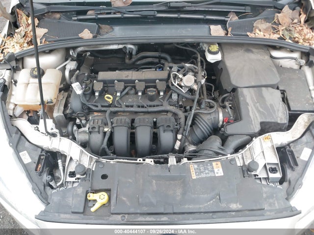 Ford FOCUS SE 2017 1FADP3F25HL335617 Image 10