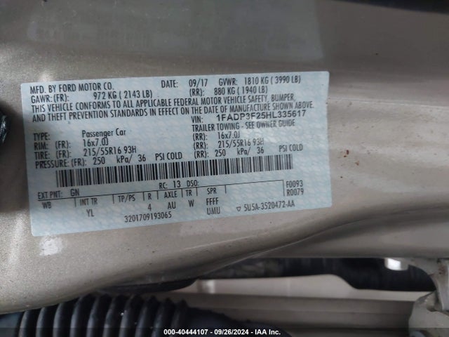 Ford FOCUS SE 2017 1FADP3F25HL335617 Image 9