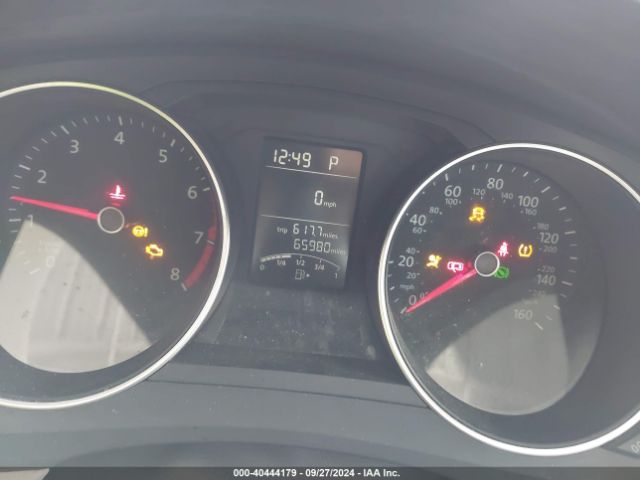 3VWDB7AJ3JM221373 Volkswagen Jetta 1.4t Se/1.4t Wolfsburg Edition