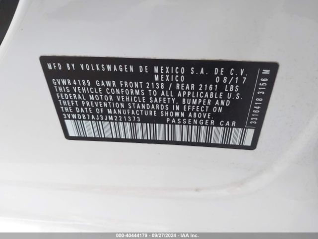 3VWDB7AJ3JM221373 Volkswagen Jetta 1.4t Se/1.4t Wolfsburg Edition