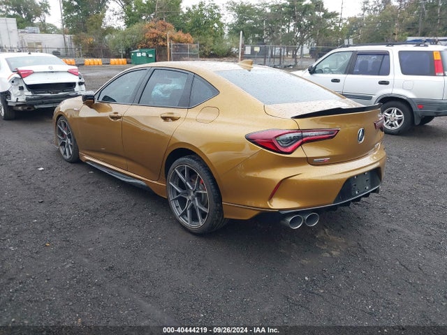 19UUB7F07NA000589 Acura Tlx Type S
