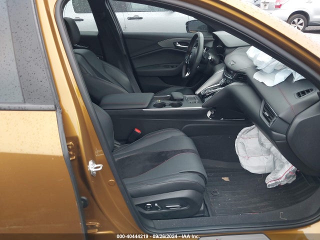 19UUB7F07NA000589 Acura Tlx Type S