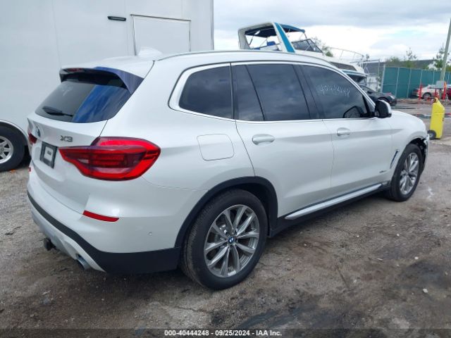 2018 BMW X3 5UXTR9C59JLD64546 Photo 3