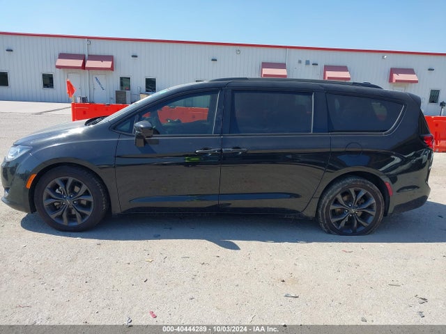 Chrysler Pacifica Touring L Plus 2018 2C4RC1EG3JR350451 Image 14