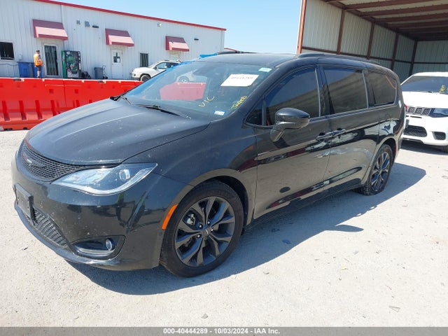 2C4RC1EG3JR350451 Chrysler Pacifica Touring L Plus