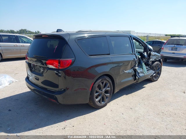 2C4RC1EG3JR350451 Chrysler Pacifica Touring L Plus