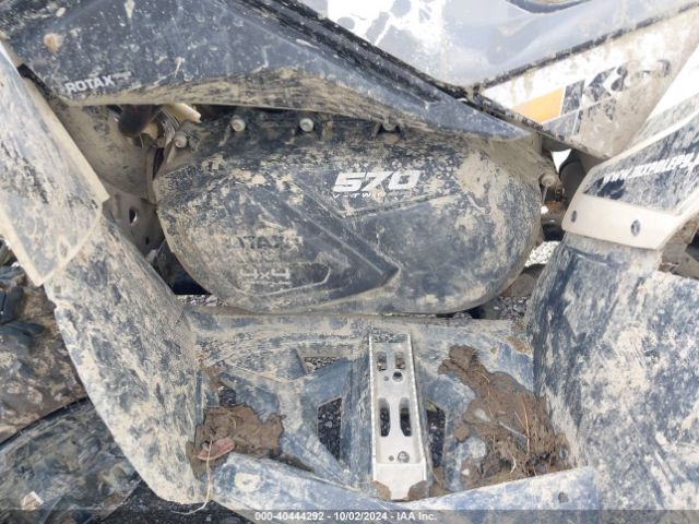 2022 CAN-AM RENEGADE 3JBMGAV48NJ000013 Photo 8