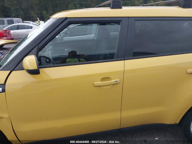 KIA SOUL + 2015 KNDJP3A5XF7183967 Image 14