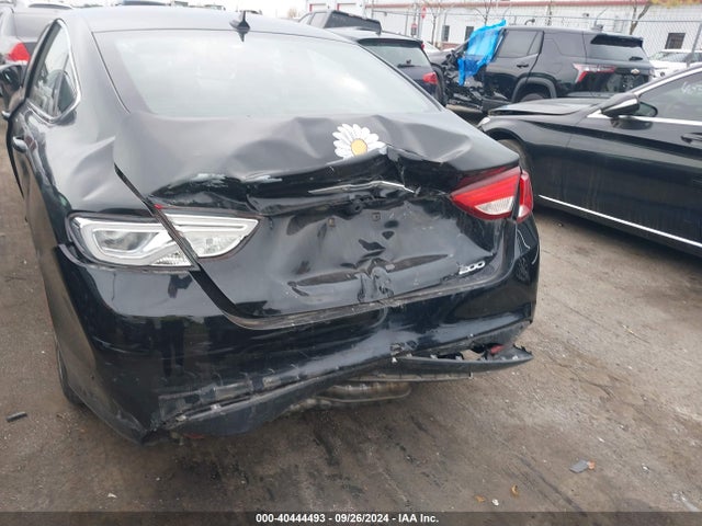 1C3CCCABXGN128351 Chrysler 200 Limited
