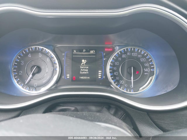 1C3CCCABXGN128351 Chrysler 200 Limited