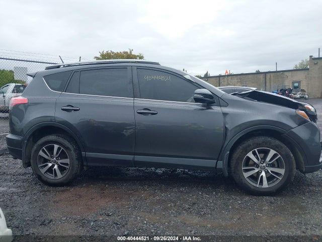 Toyota Rav4 Xle 2018 JTMRFREV5JJ719481 Image 14