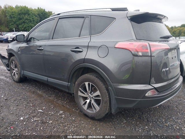 Toyota Rav4 Xle 2018 JTMRFREV5JJ719481 Image 3
