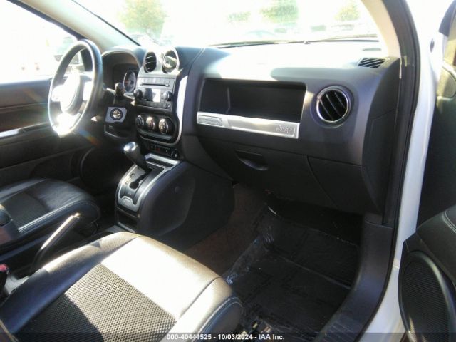 1C4NJCEA5GD636504 Jeep Compass Latitude