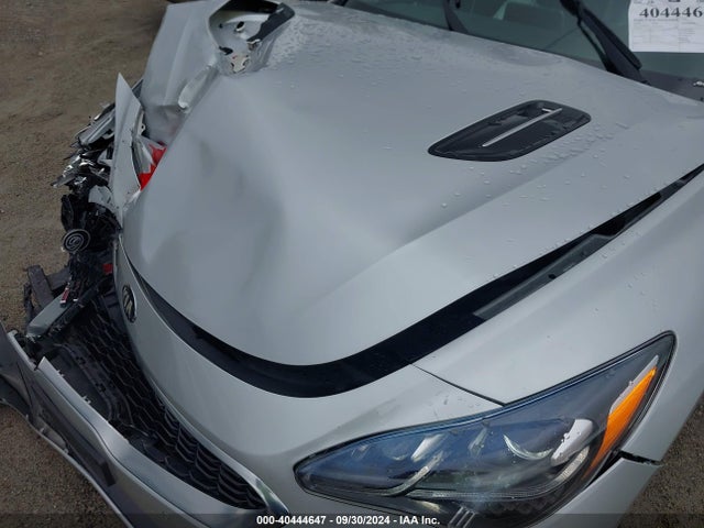 KIA Stinger Premium 2018 KNAE25LA2J6030758 Image 10