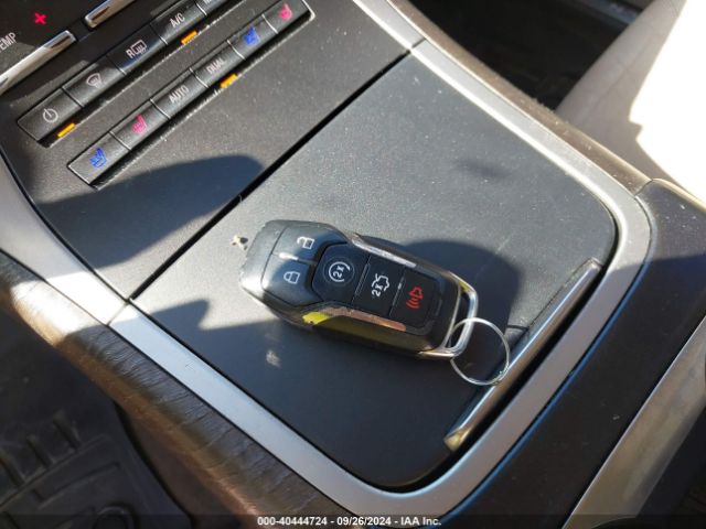 2LMTJ6LRXGBL20619 Lincoln Mkx Reserve