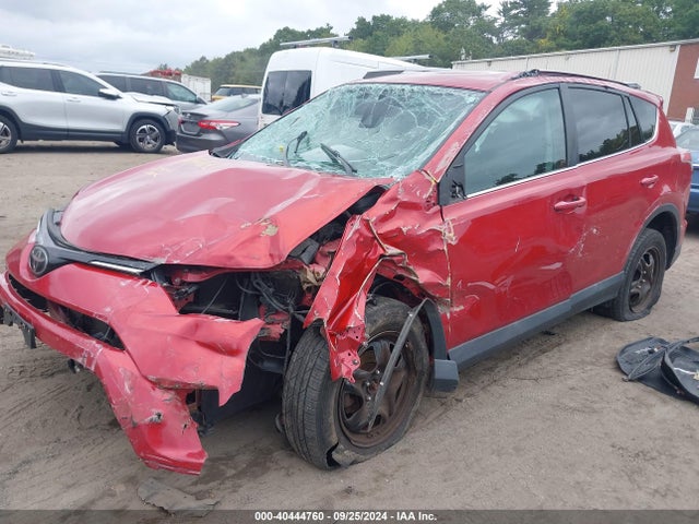 Toyota RAV4 LE 2017 2T3BFREV5HW576996 Image 2