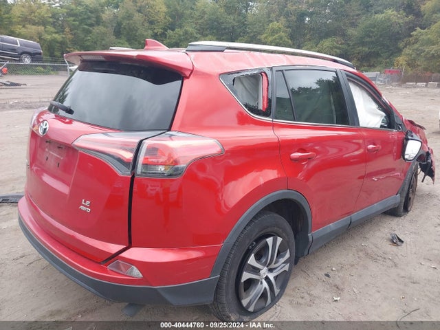 Toyota RAV4 LE 2017 2T3BFREV5HW576996 Image 4
