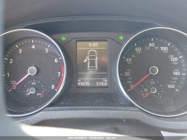 1VWDT7A34HC067427 Volkswagen Passat 1.8t R-line