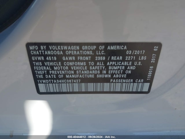 1VWDT7A34HC067427 Volkswagen Passat 1.8t R-line