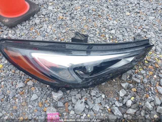 5GAERBKW1LJ177634 Buick Enclave Fwd Essence