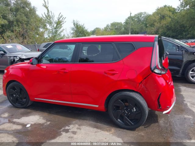 KNDJ53AU1P7211010 KIA Soul Gt-line