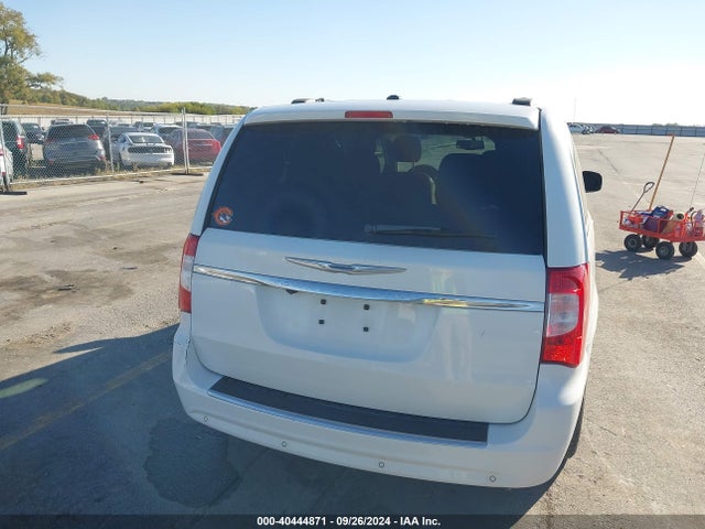 2C4RC1CG5GR306205 Chrysler Town & Country Touring-l