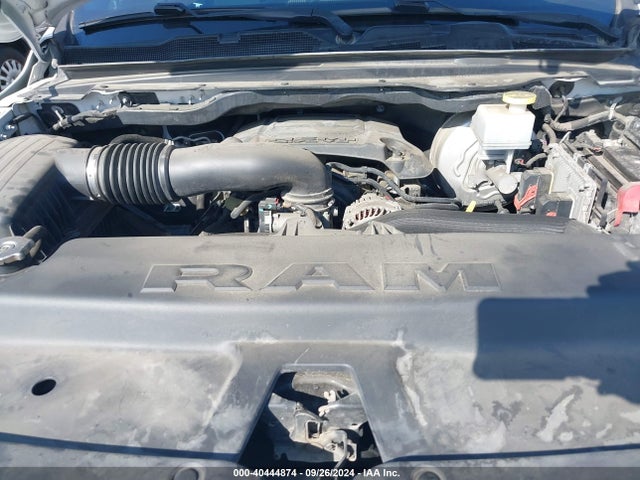 1C6RREFT4KN639975 RAM 1500 Big Horn/lone Star  4x2 5'7 Box