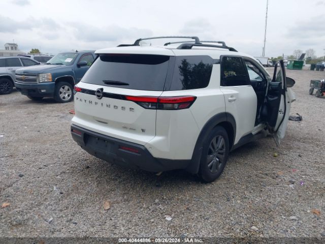 5N1DR3BC3NC243707 Nissan Pathfinder Sv 4wd