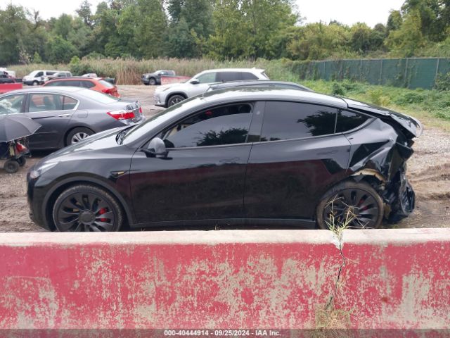 7SAYGDEF4RA265473 Tesla Model Y Performance Dual Motor All-wheel Drive