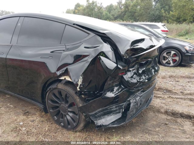 7SAYGDEF4RA265473 Tesla Model Y Performance Dual Motor All-wheel Drive