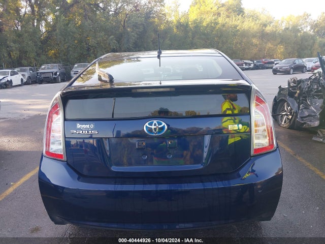 Toyota Prius Two 2014 JTDKN3DUXE1776100 Image 16