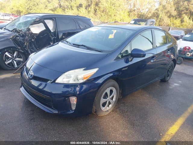 Toyota Prius Two 2014 JTDKN3DUXE1776100 Image 2
