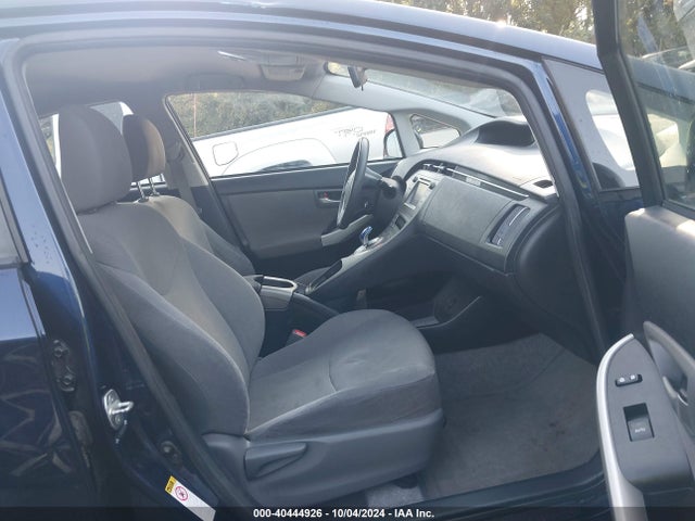 Toyota Prius Two 2014 JTDKN3DUXE1776100 Image 5