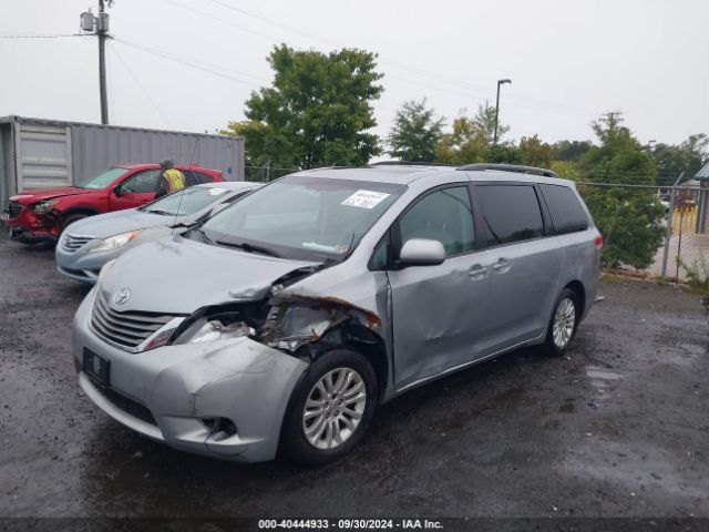 5TDYK3DC6ES507797 Toyota Sienna Xle V6 8 Passenger