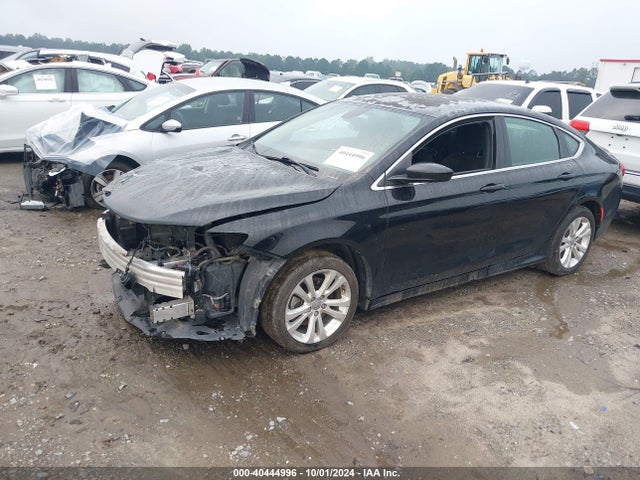 Chrysler 200 Limited 2015 1C3CCCAB8FN537835 Image 2