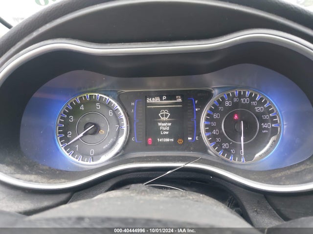 Chrysler 200 Limited 2015 1C3CCCAB8FN537835 Image 7