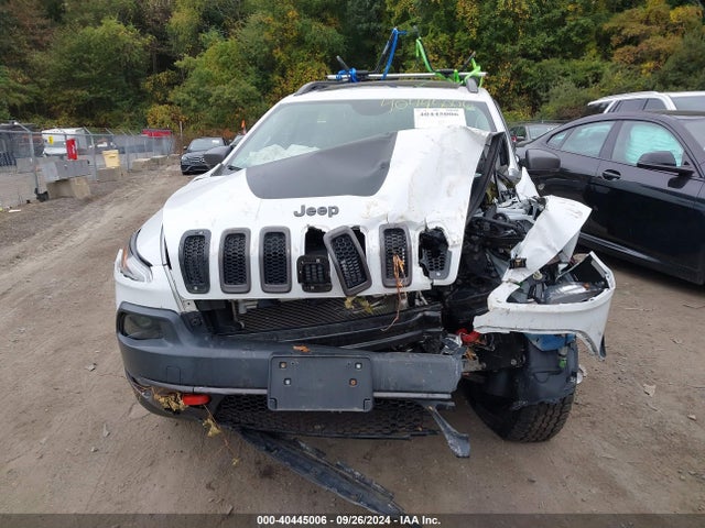 1C4PJMBX9JD578721 Jeep Cherokee Trailhawk 4x4