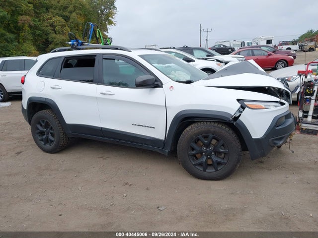 1C4PJMBX9JD578721 Jeep Cherokee Trailhawk 4x4