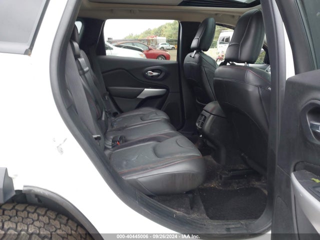 1C4PJMBX9JD578721 Jeep Cherokee Trailhawk 4x4