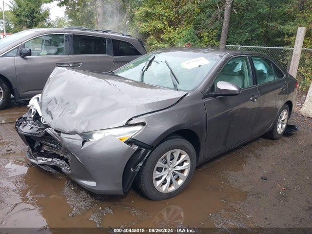 Toyota CAMRY LE 2015 4T4BF1FK7FR472897 Image 2