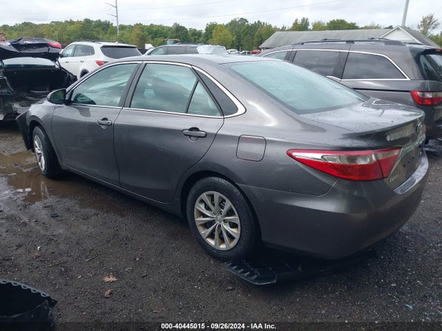 Toyota CAMRY LE 2015 4T4BF1FK7FR472897 Image 3