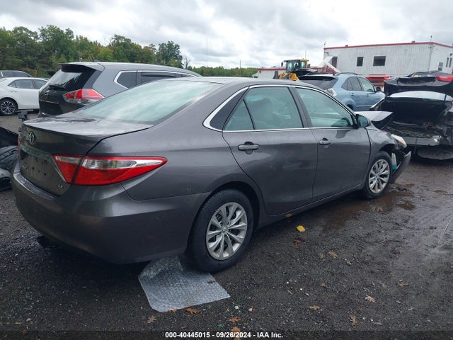 Toyota CAMRY LE 2015 4T4BF1FK7FR472897 Image 4