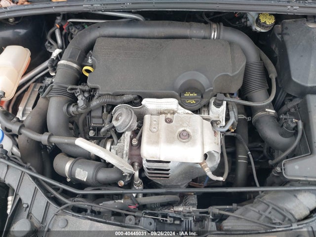 1FADP3FE3GL248114 Ford FOCUS SE
