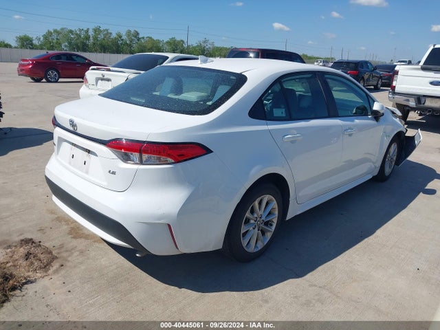 Toyota COROLLA LE 2020 5YFHPRAE0LP025245 Image 4