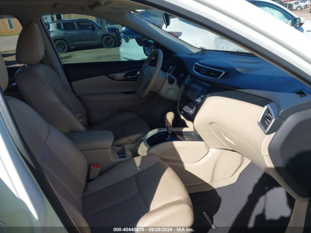 5N1AT2MT1FC758038 Nissan Rogue Sl